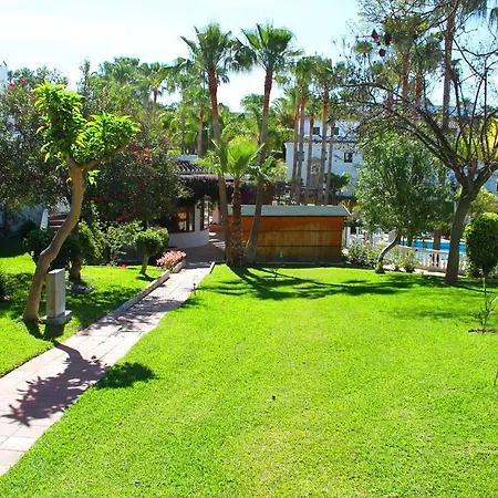 El Capistrano Guy P. Way Apartman