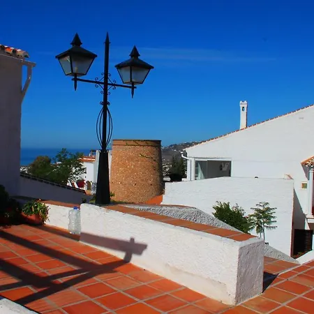 El Capistrano Guy P. Way * Nerja