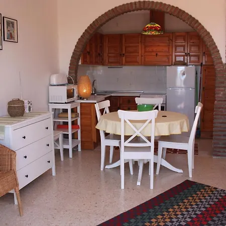 El Capistrano Guy P. Way