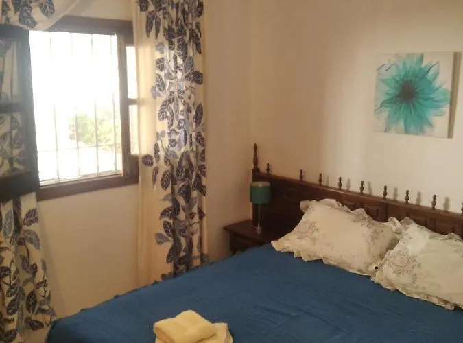 Апартаменти El Capistrano Guy P. Way *