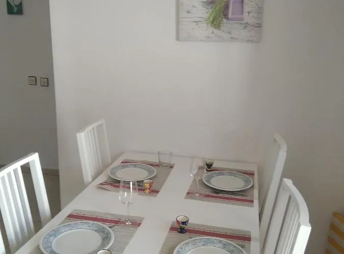 El Capistrano Guy P. Way Апартаменти Нерха