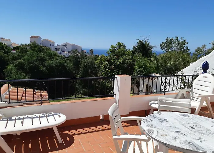 Апартаменти El Capistrano Guy P. Way